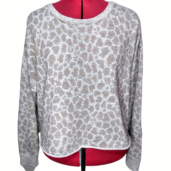 Colsie Leopard Cheetah Print Grey Cropped Oversized Loungewear Sweatshirt Large - Picture 4 of 11